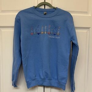 Mackinac Island Embroidered Sweatshirt Small Blue Sailboats